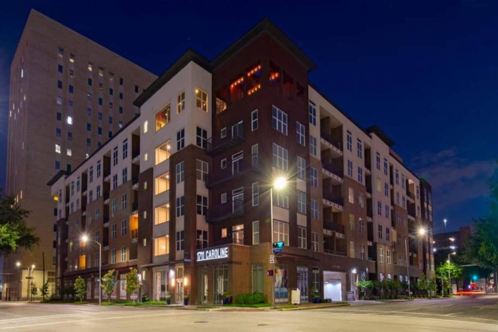 Apto 1 Bed - Kitchen - Free Parking Apartment Houston Bagian luar foto