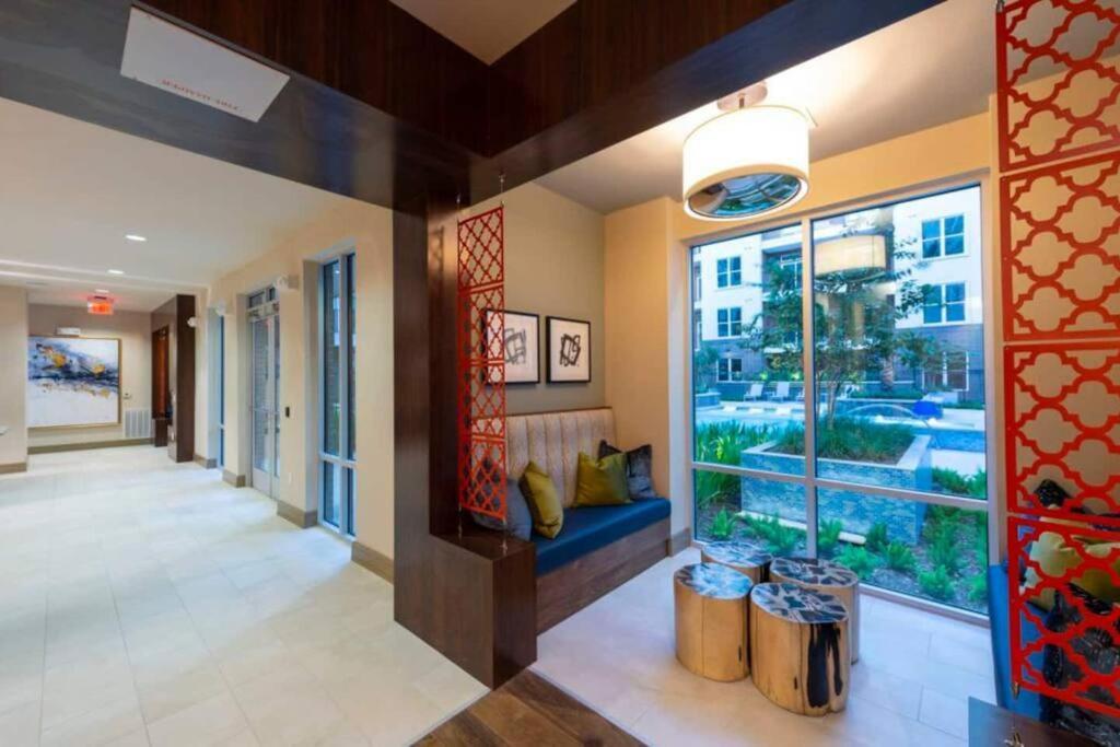 Apto 1 Bed - Kitchen - Free Parking Apartment Houston Bagian luar foto